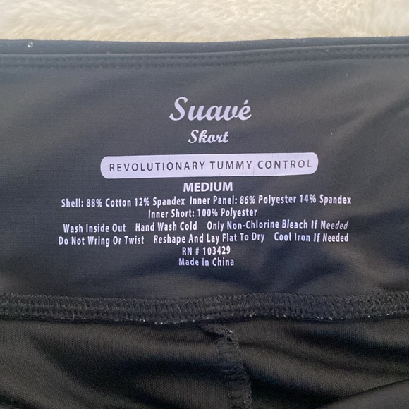 Suave Skort with Revolutionary Tummy Control. Size Med. $5 - Picture 4 of 5